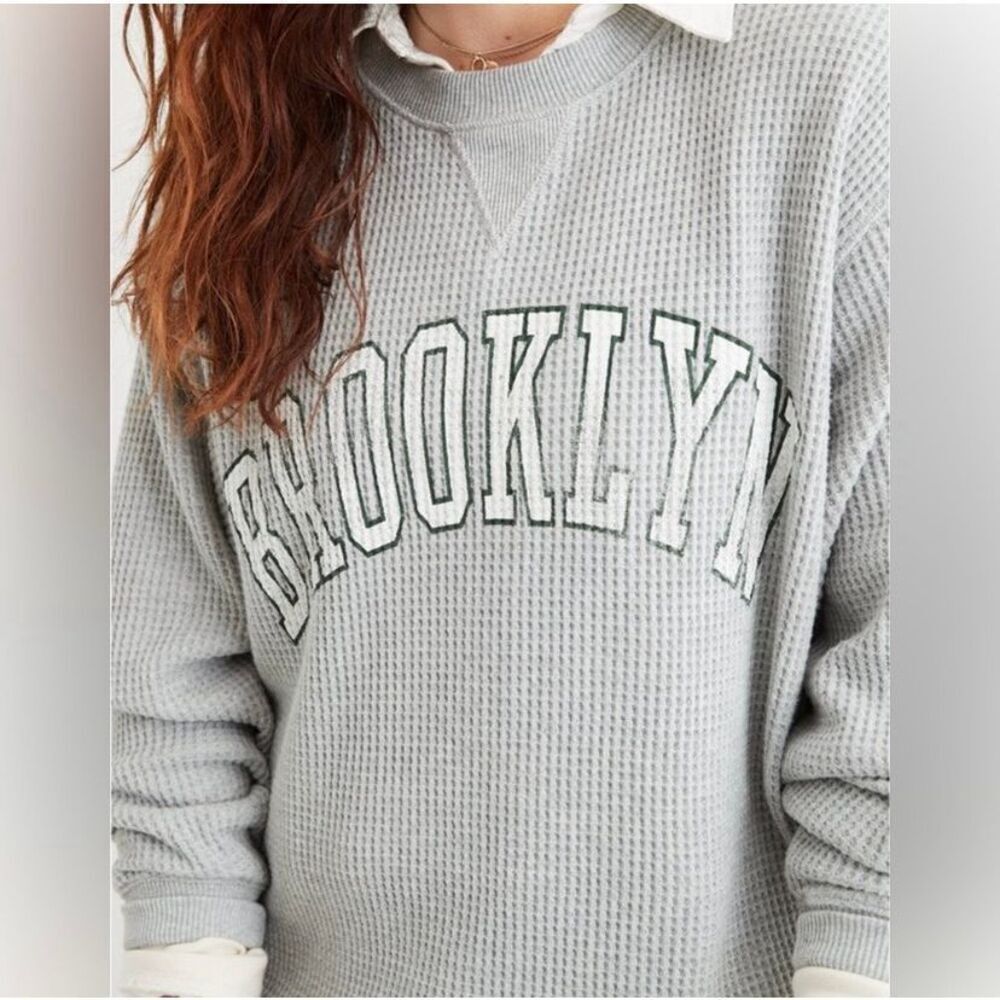 AERIE Brooklyn Graphic Gray Waffle Knit Oversized Crewneck Sweater Small
